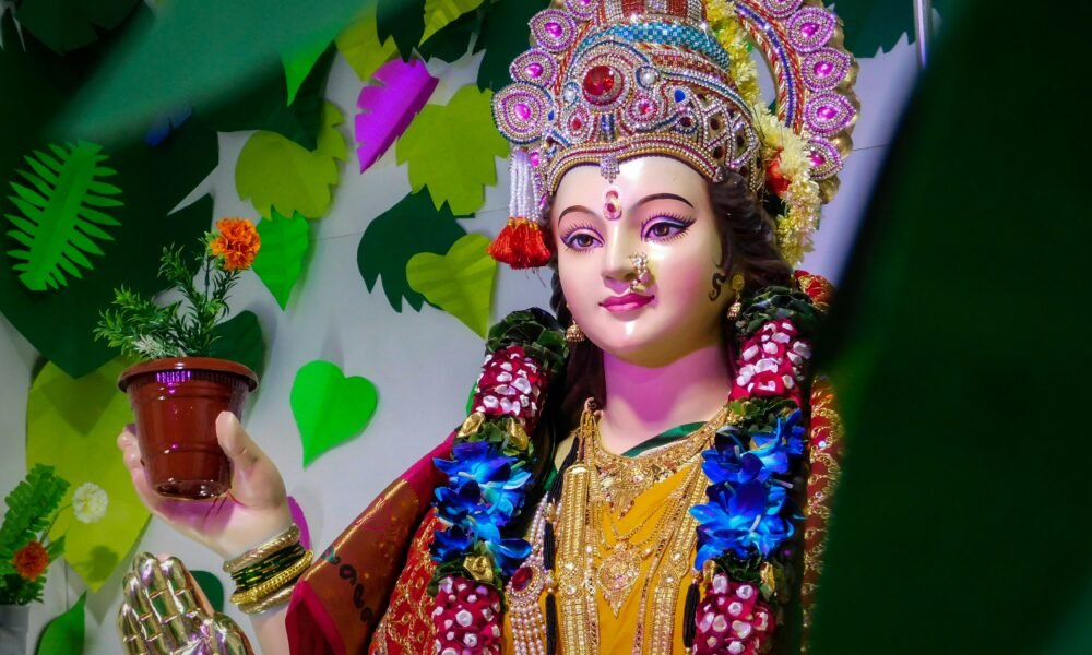 lakshmi ji ki aarti in hindi and english