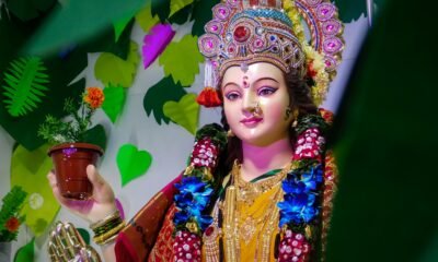 lakshmi ji ki aarti in hindi and english